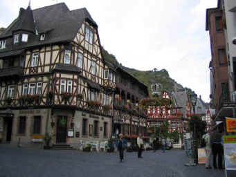 Bacharach2.JPG (171564 bytes)