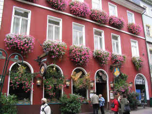 Heidelberg1.JPG (240389 bytes)